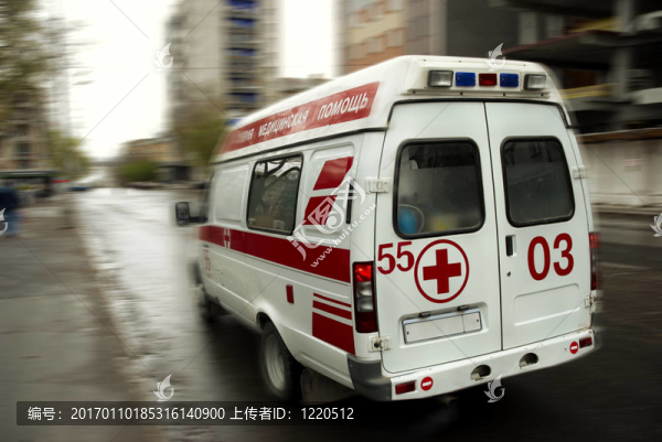 救護(hù)車(chē)