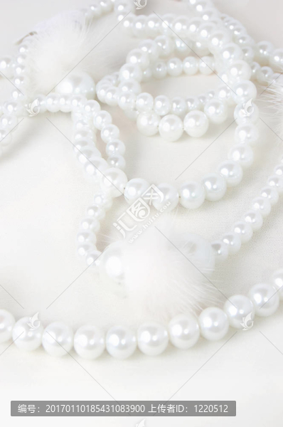 珍珠項(xiàng)鏈