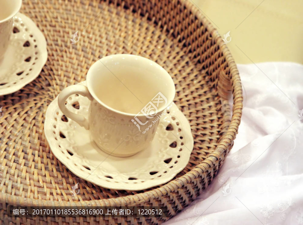 茶杯和茶碟