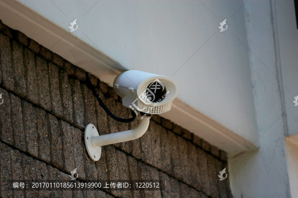 看著你