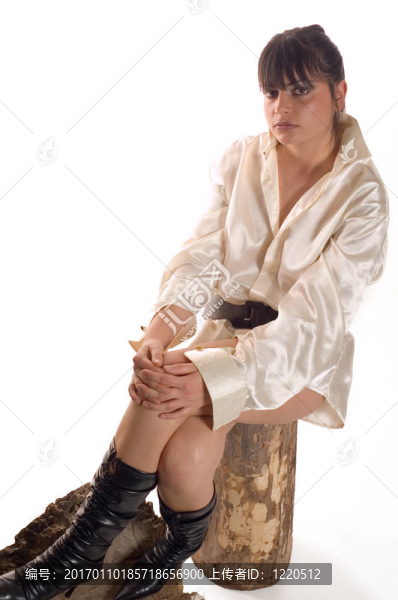 年輕漂亮的女孩