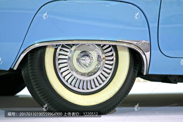 敞篷車的車輪