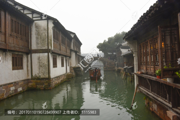 江南小橋流水小船