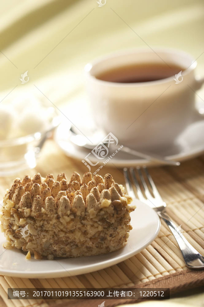堅(jiān)果蛋糕