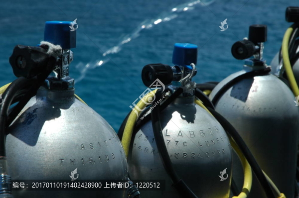 潛水坦克