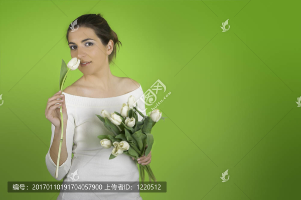 女人與郁金香