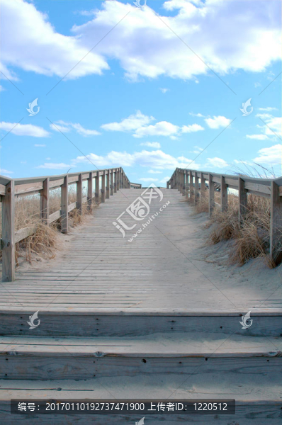 起重機(jī)海灘木板路
