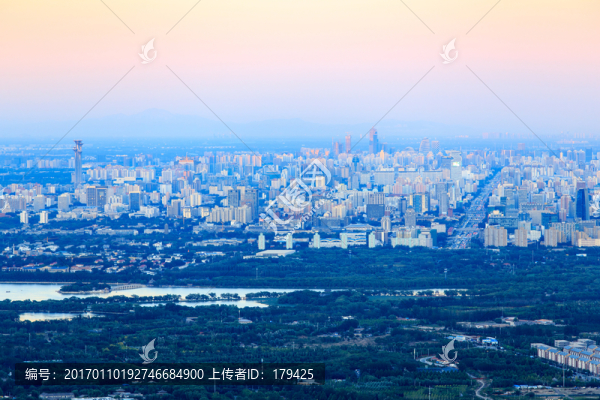西山遠(yuǎn)眺北京城西城區(qū)全景