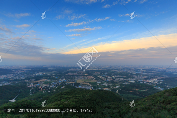 西山遠(yuǎn)眺北京城西城區(qū)全景