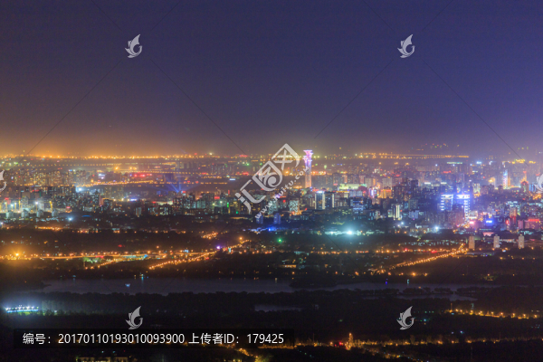 西山遠眺北京城西城區(qū)夜景