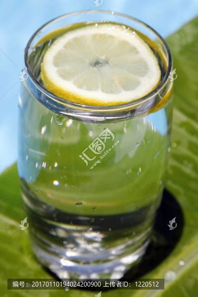 夏天的檸檬水