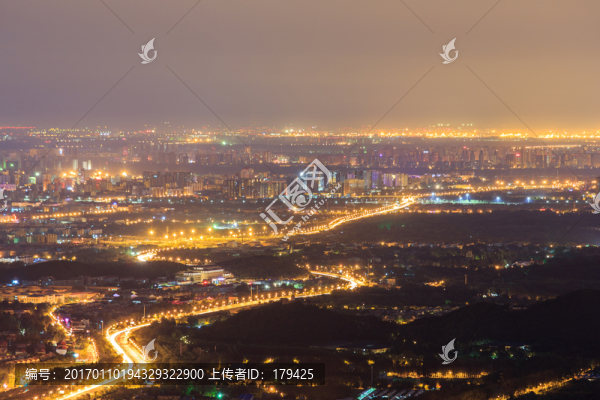 西山遠(yuǎn)眺北京城西城區(qū)夜景