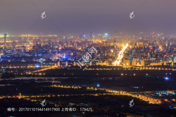 西山遠(yuǎn)眺北京城西城區(qū)夜景