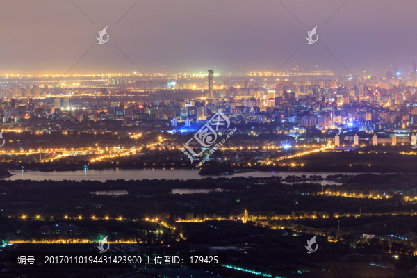 西山遠眺北京城西城區(qū)夜景