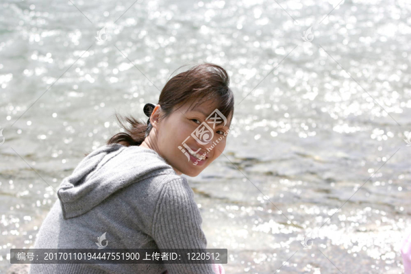 湖邊