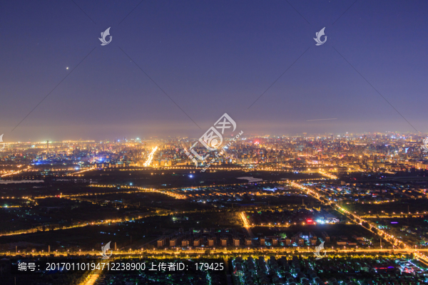 西山遠(yuǎn)眺北京城西城區(qū)夜景