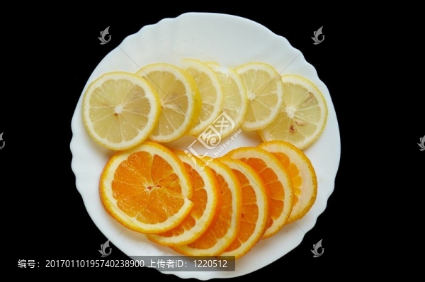 切橙子和檸檬