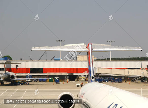 飛機在Gates