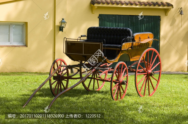 優(yōu)雅的馬車。馬車。