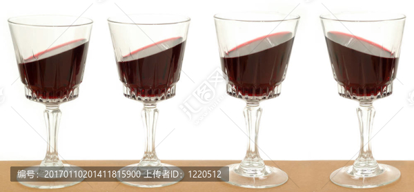 線路上的酒杯