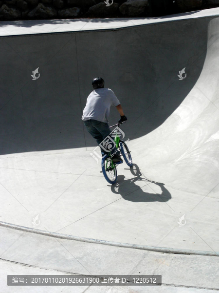 綠色和藍(lán)色