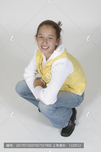 青春期前的女孩