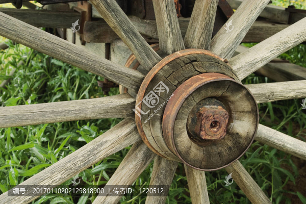 貨車(chē)車(chē)輪-匯圖網(wǎng) www.fosd68.com 貨車(chē)車(chē)輪