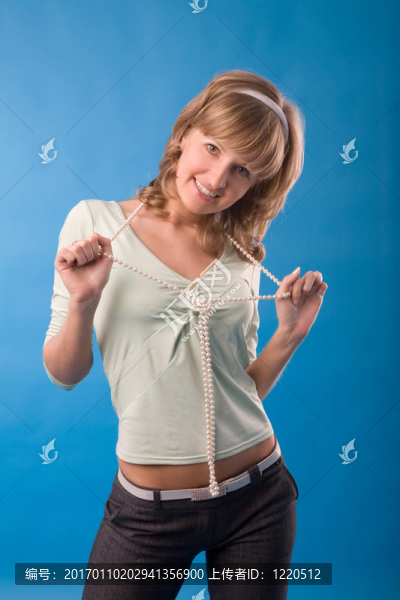 金發(fā)女人
