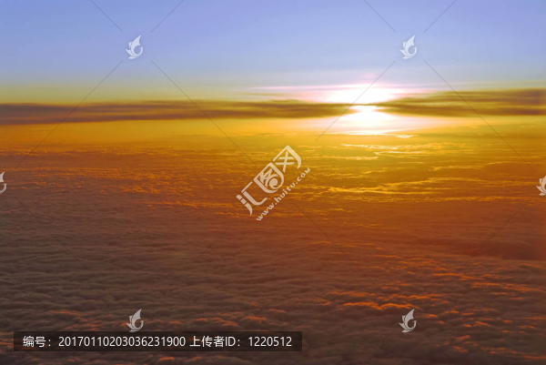 云層之上