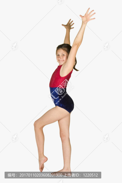 10歲的女孩在體操姿勢(shì)