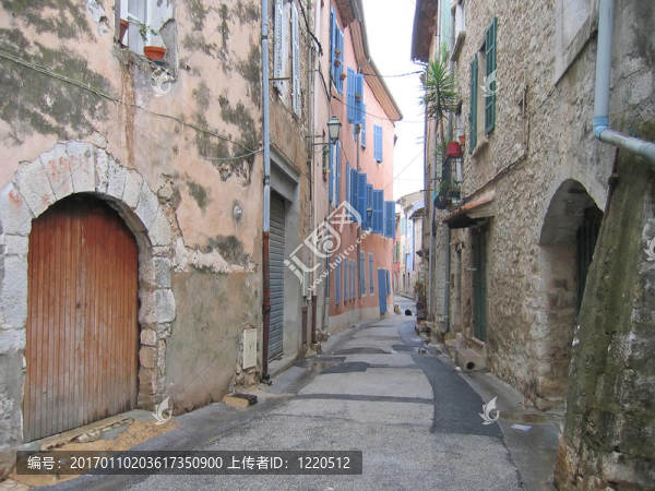 普羅旺斯街的老房子；Saint,Maximin,la,Sainte,Baume；藍(lán)色海岸；法國(guó)南部