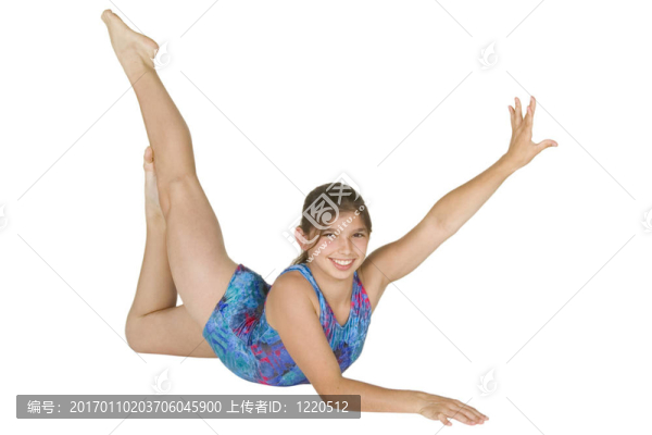12歲的女孩在體操姿勢(shì)
