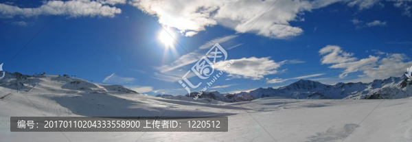蒂涅滑雪站；法國(guó)阿爾卑斯山脈；法國(guó)