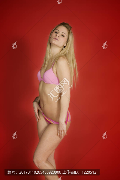 女性