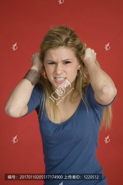 女性