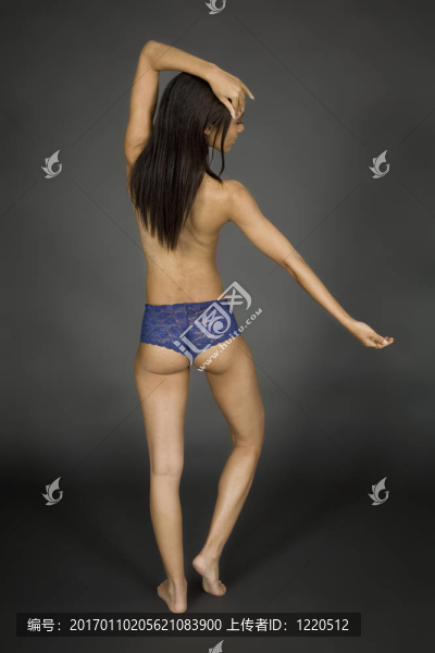 女人
