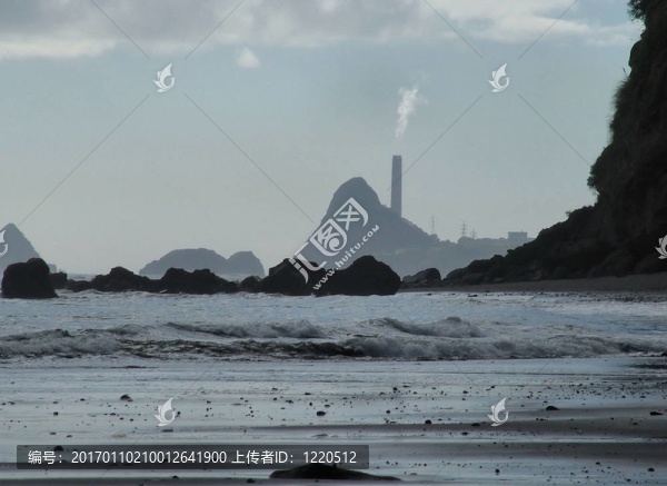 煙囪和海