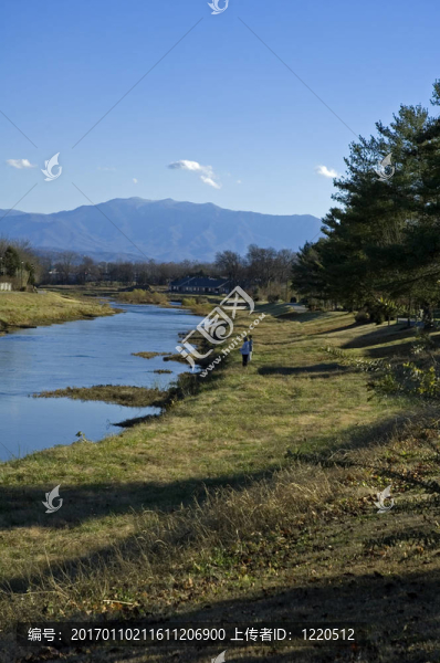勒孔特山（大煙山）；小鴿子河；塞維爾維爾；TN