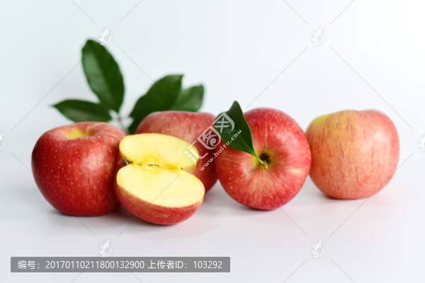 新鮮的紅蘋果