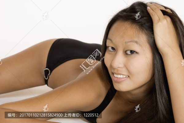 泳裝