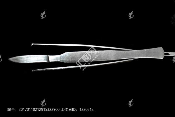 手術(shù)刀