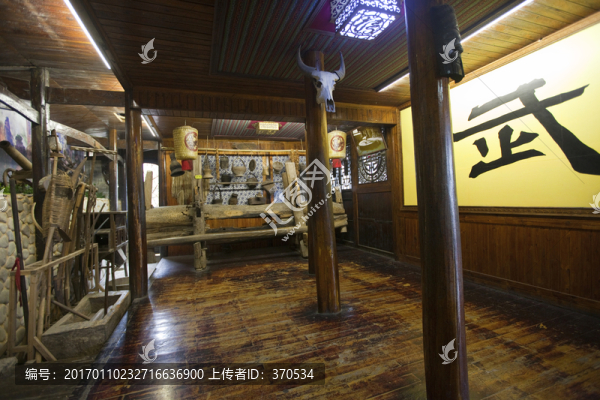 張家界土家風(fēng)情園