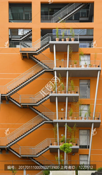 現(xiàn)代建筑的向后