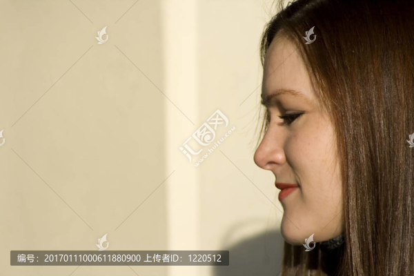 美麗的黑色與白色的空間
