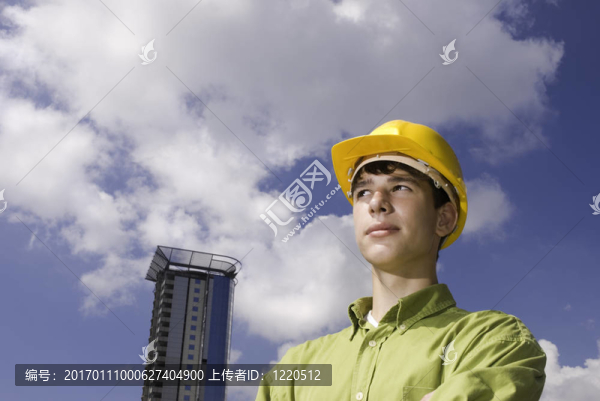 年輕的建設(shè)者