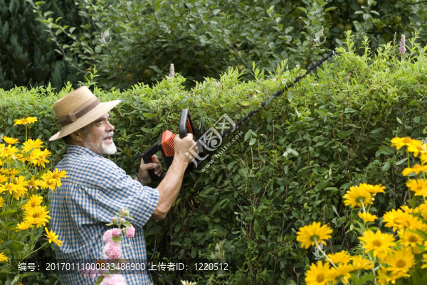 裁剪一個(gè)對(duì)沖-匯圖網(wǎng) www.fosd68.com 裁剪一個(gè)對(duì)沖