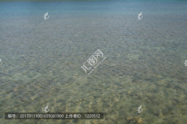 清澈的海水