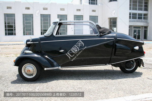 黑艙滑板車