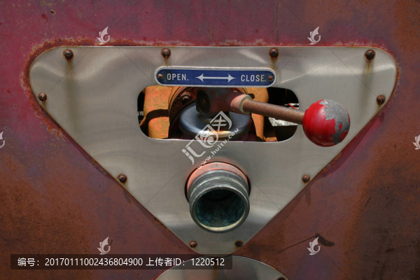 對(duì)消防車(chē)關(guān)閥