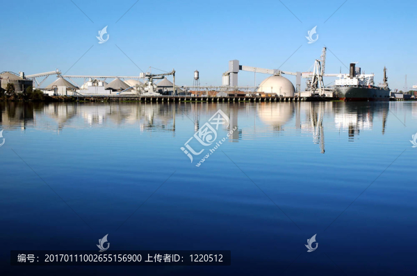 港口船舶的反思